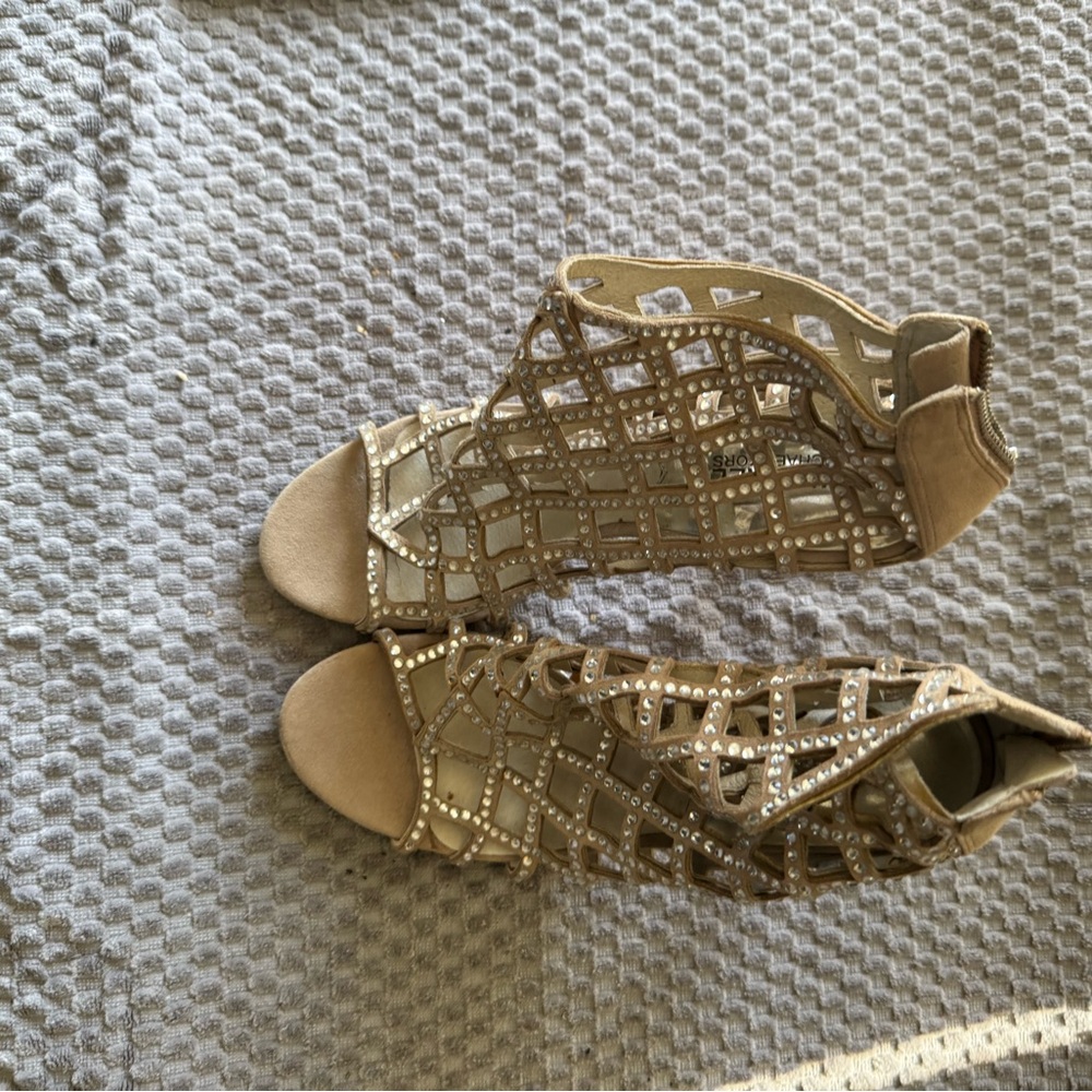 Michael Kors Women’s suede champagne rhinestone open toe heels. Size 9 1/2 NEW